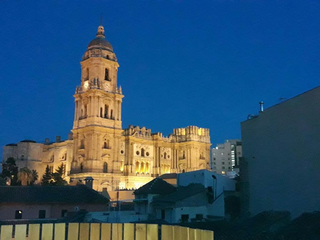 Stay Home & Away In The Heart Of Historical Town Of Málaga Eksteriør billede
